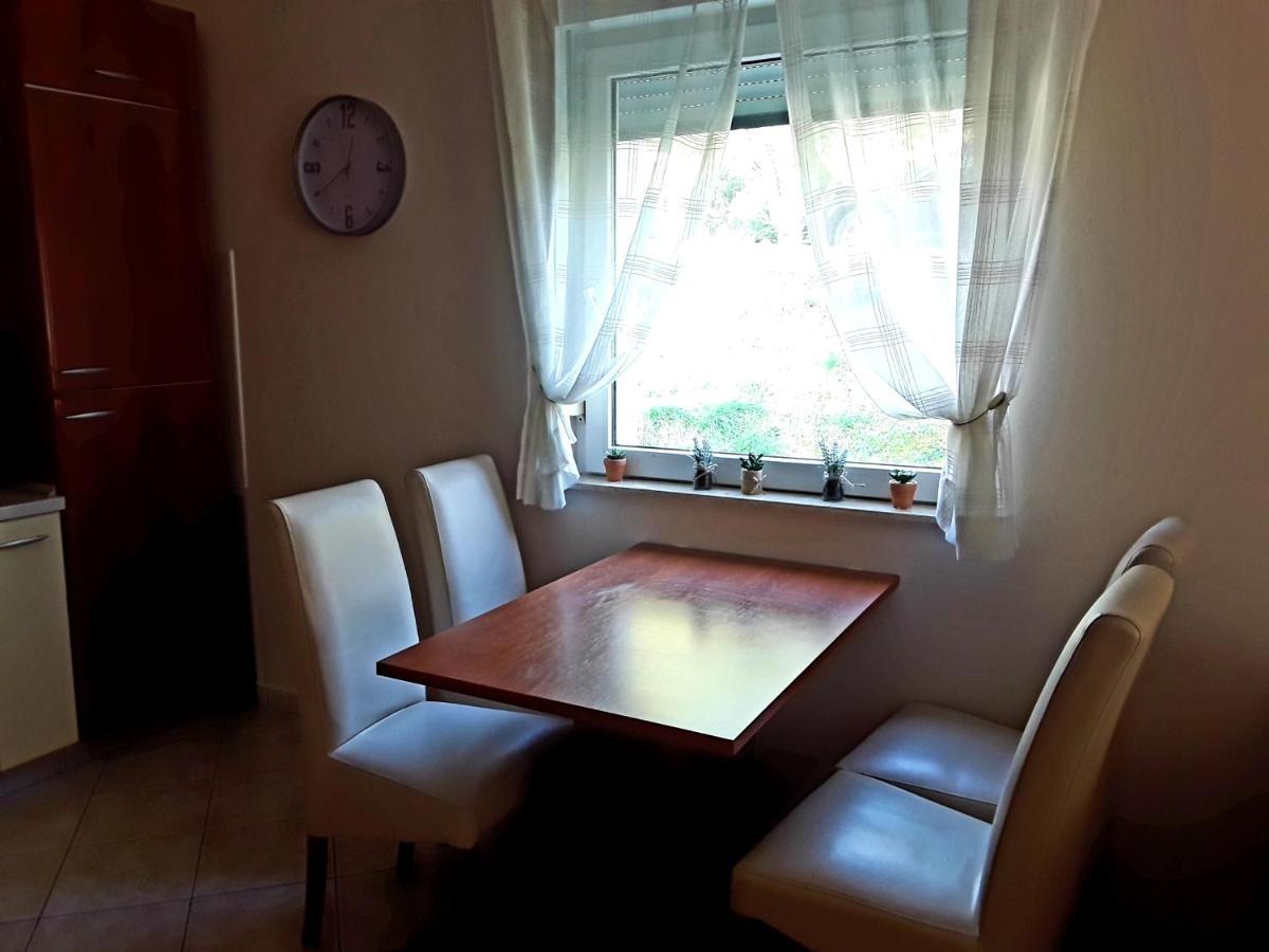 Ana Apartment